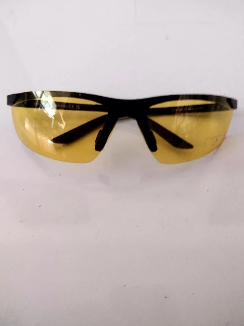 Sunglasses Unisex NWOT Yellow Lens Black Frame Driving Sports Fashion